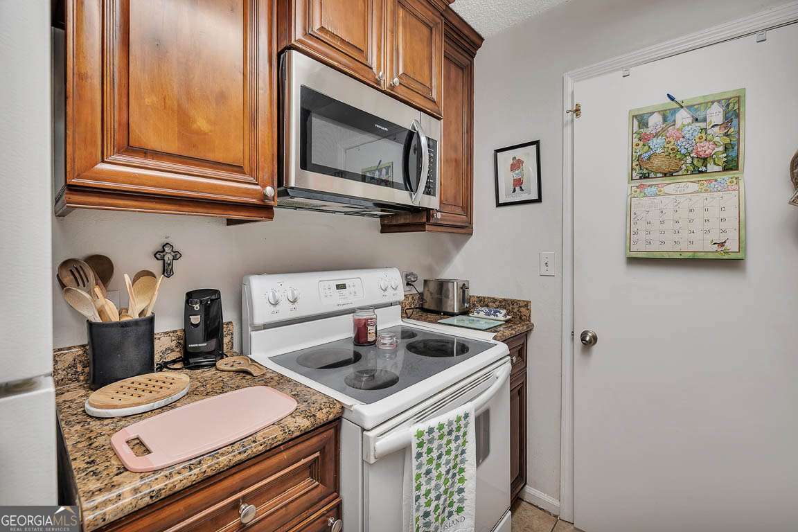 132 S Island Square DR