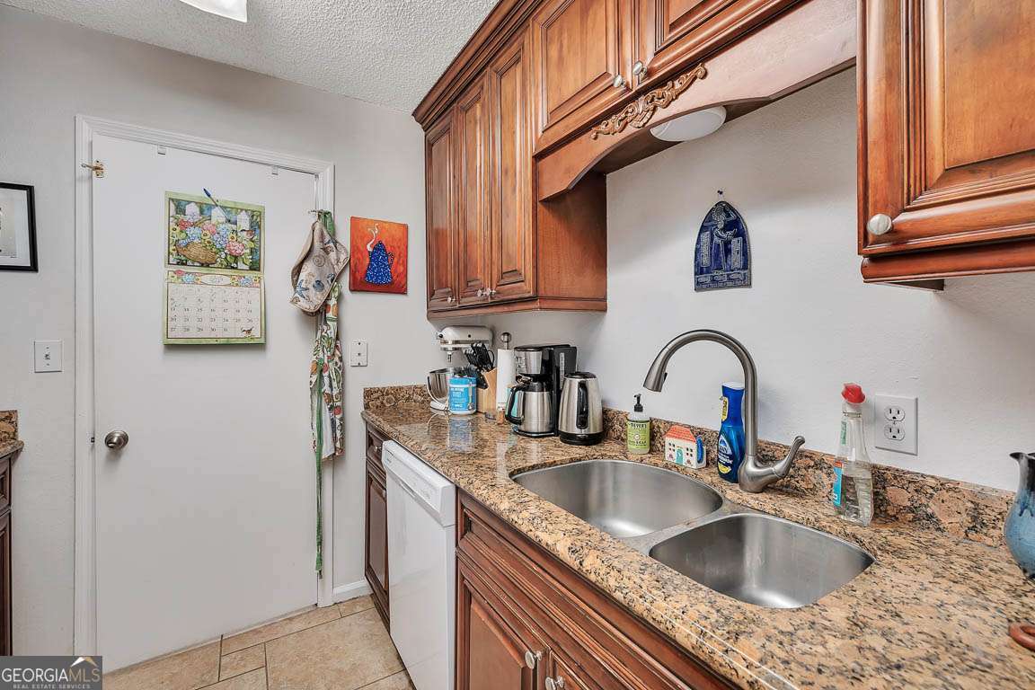 132 S Island Square DR