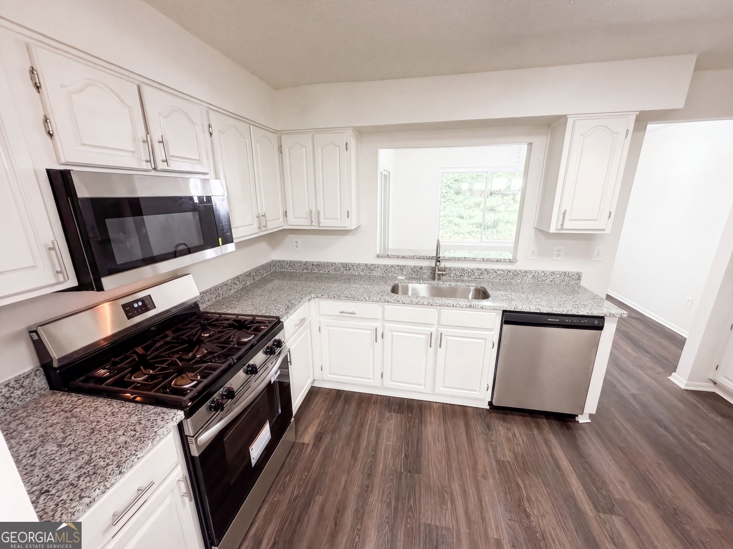 18 Springhedge CT SE