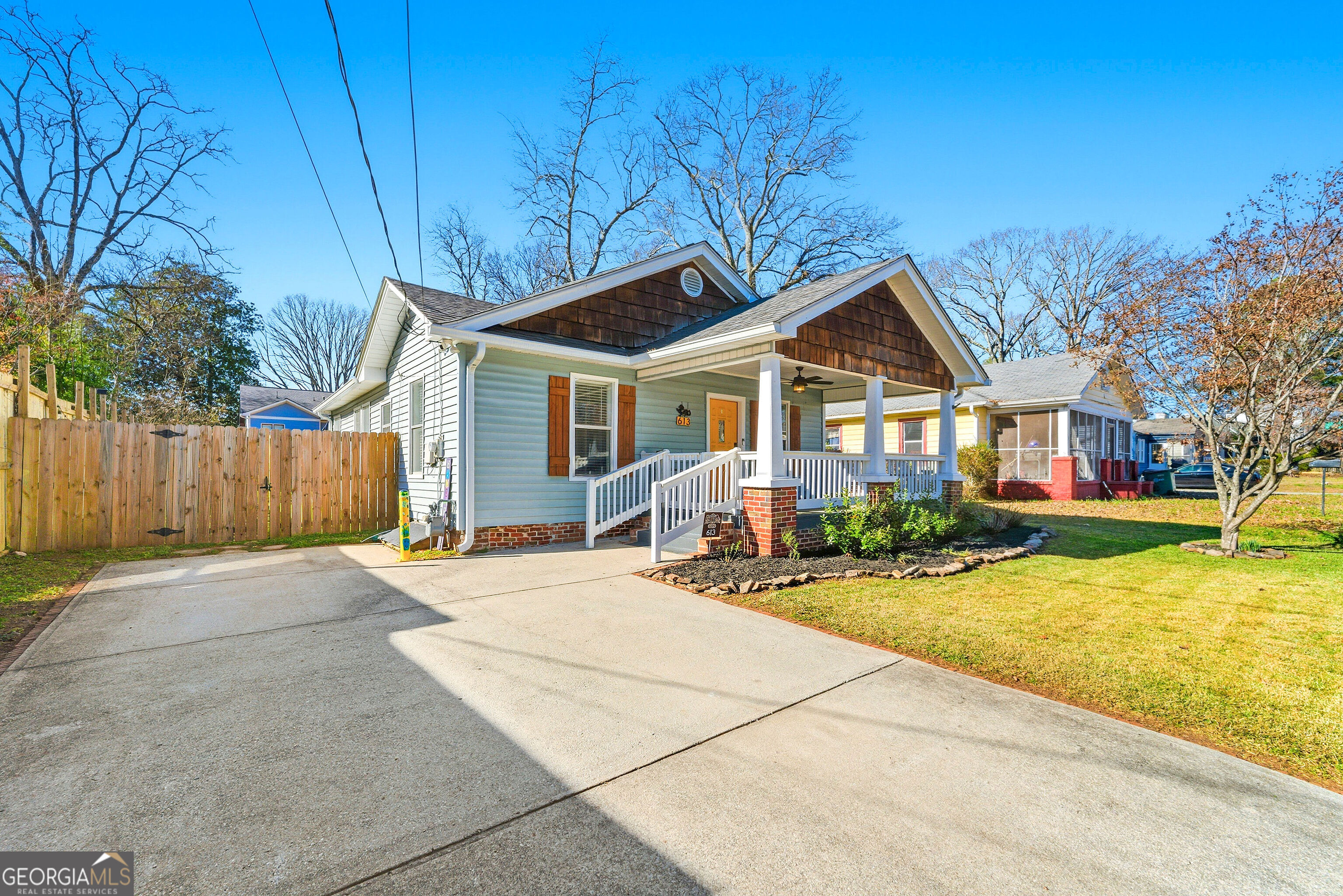 613 Stokeswood AVE SE