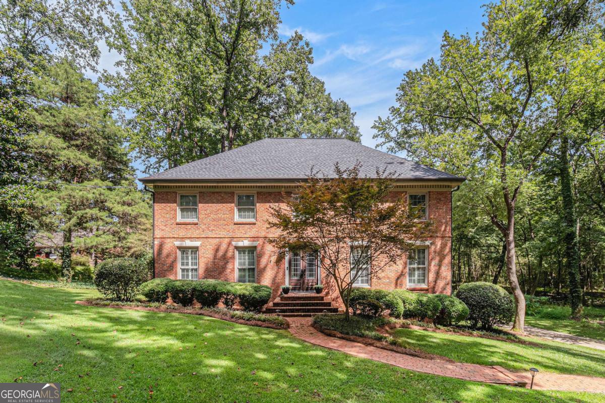 2270 Emerald DR
