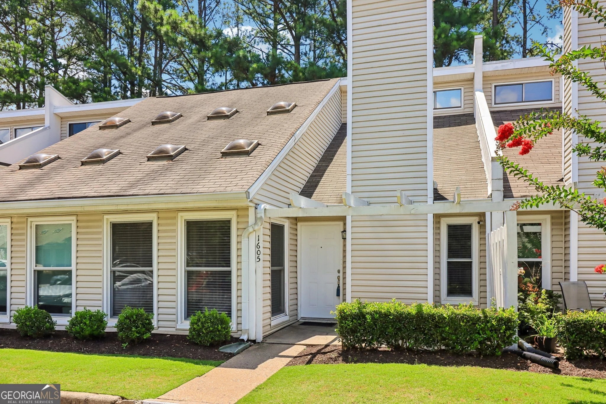 1605 Homestead Trail