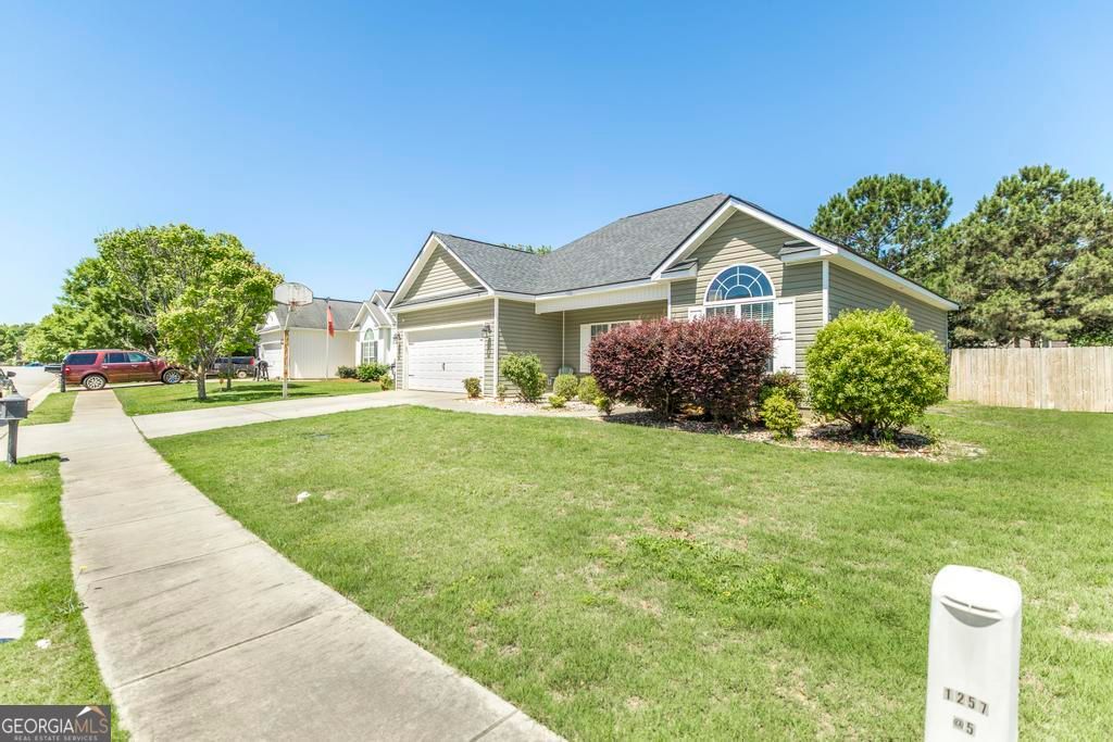 Photo of 308 Flowing Meadows Drive, Kathleen, GA 31047 (MLS # 10766598)