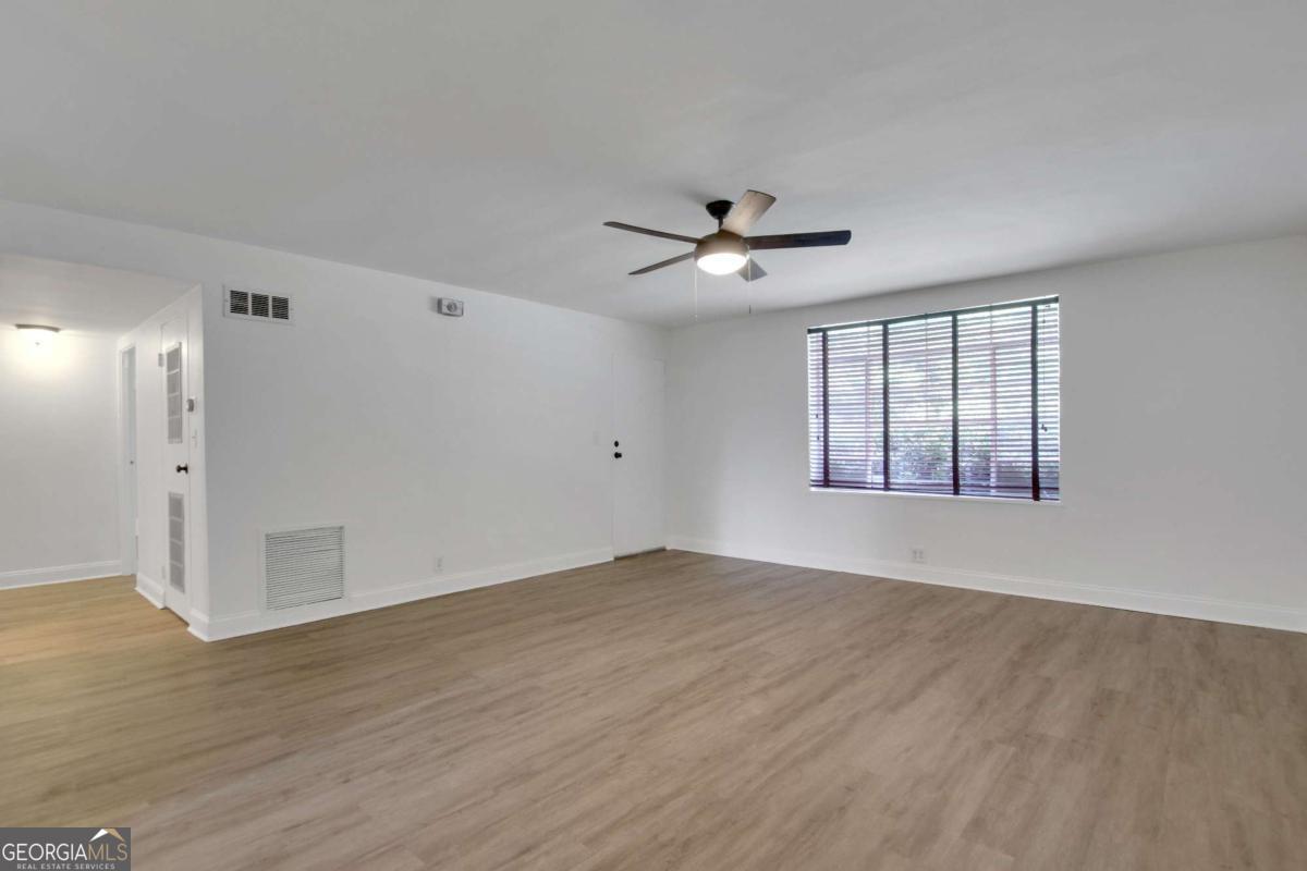 1174 Briarcliff RD NE 1