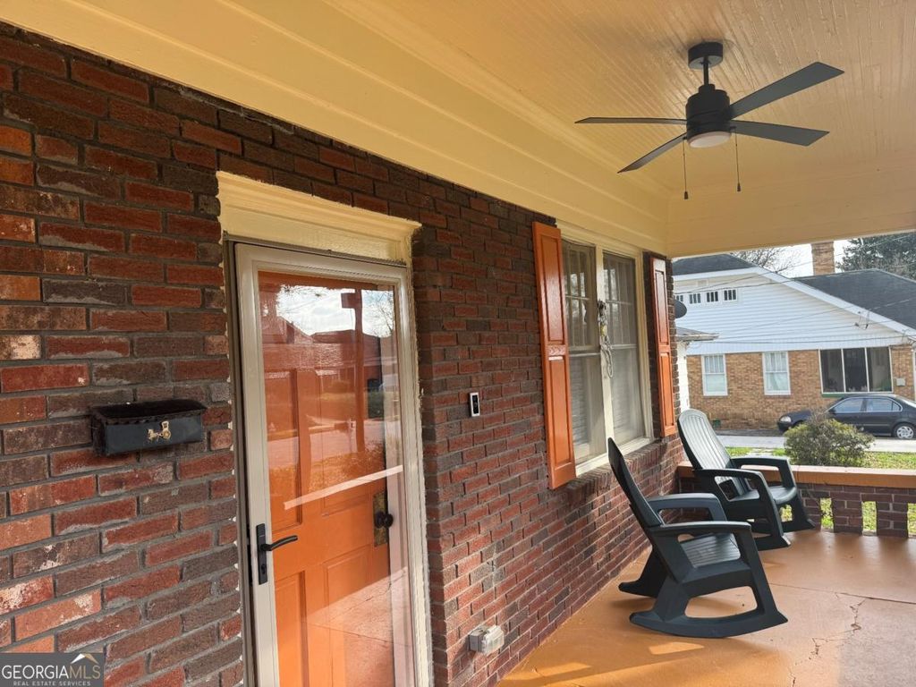 Photo of 644 SW Holderness Street SW, Atlanta, GA 30310 (MLS # 10716127)