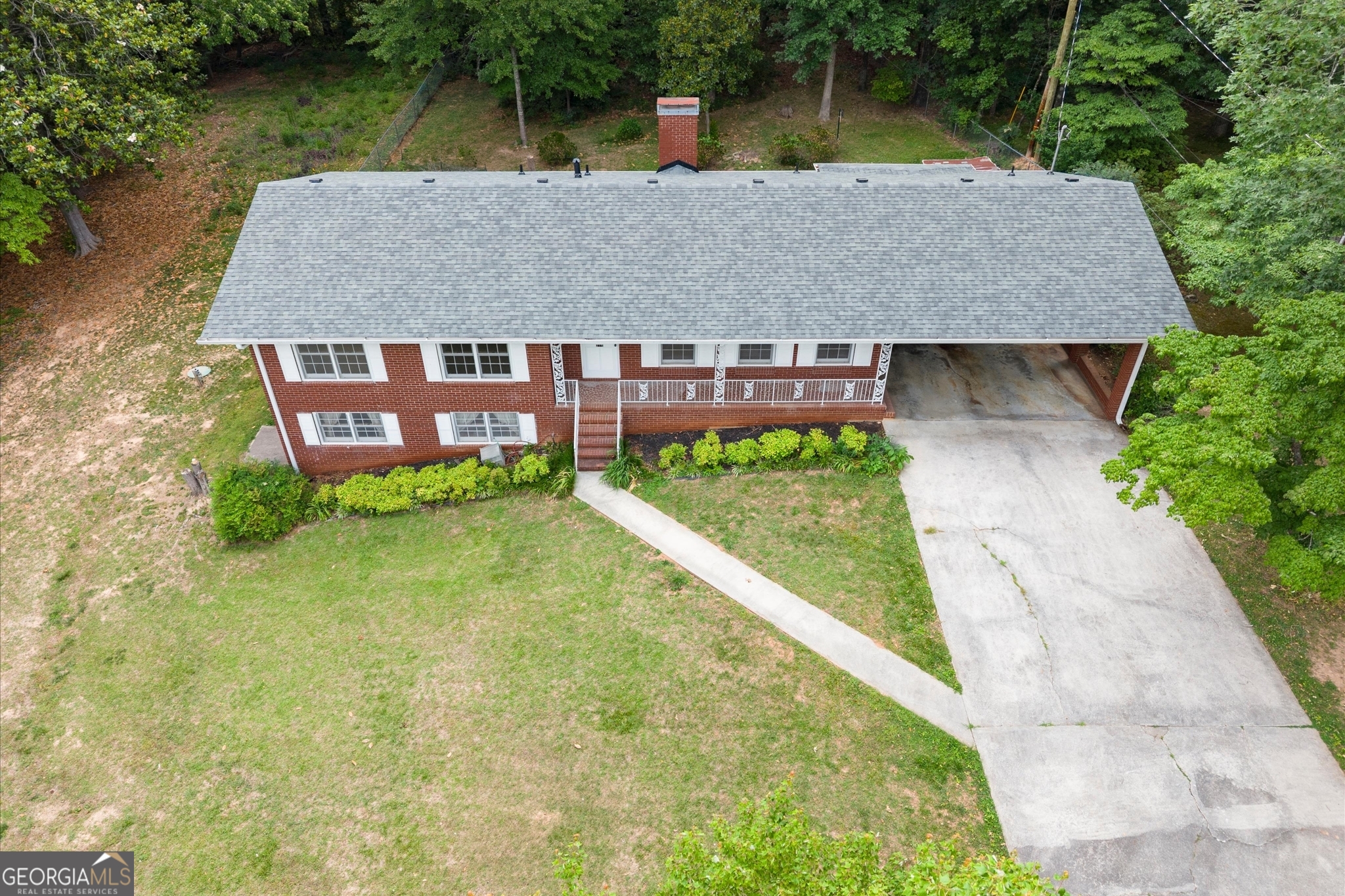 215 Gilbert Rd