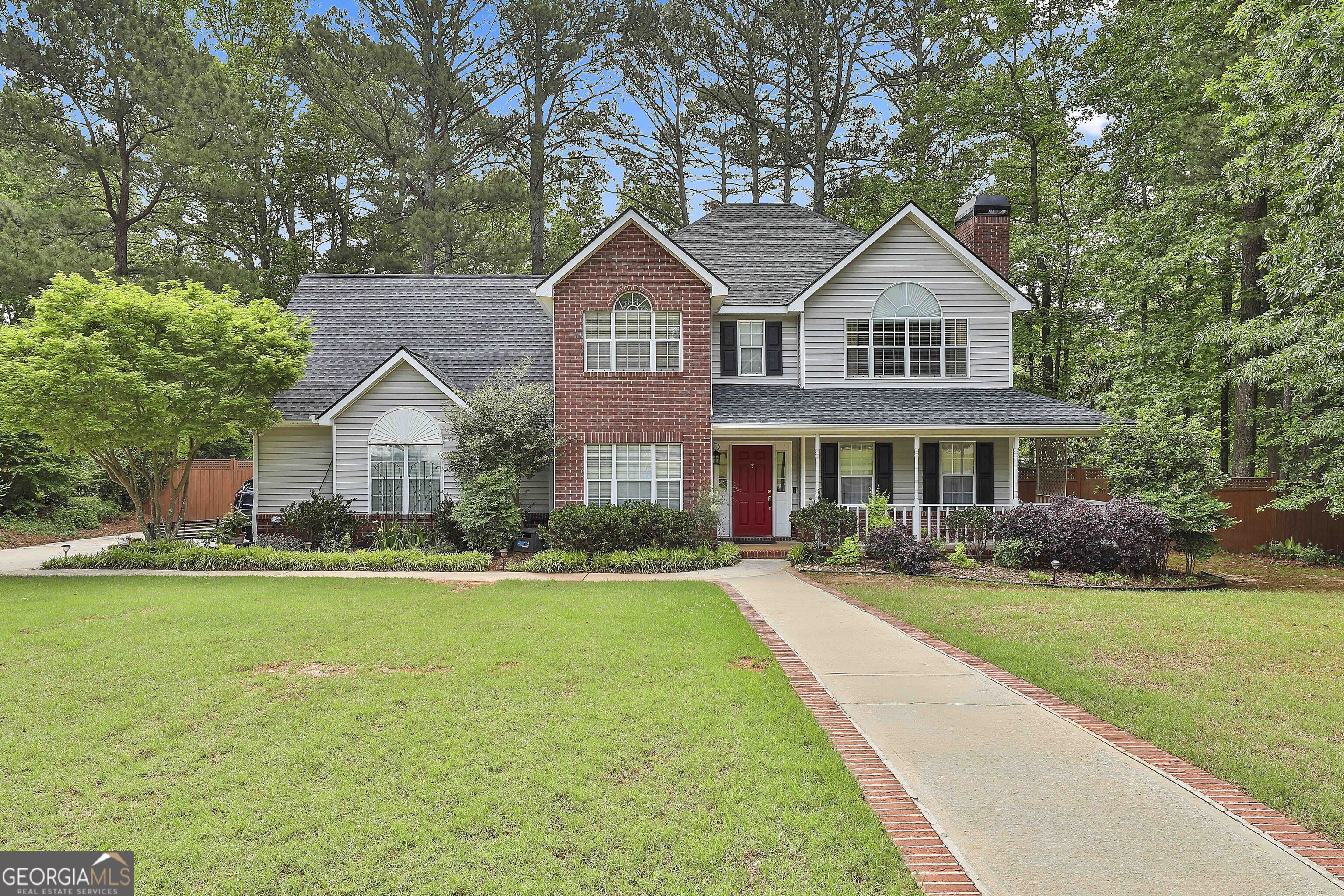 908 Huntington PL