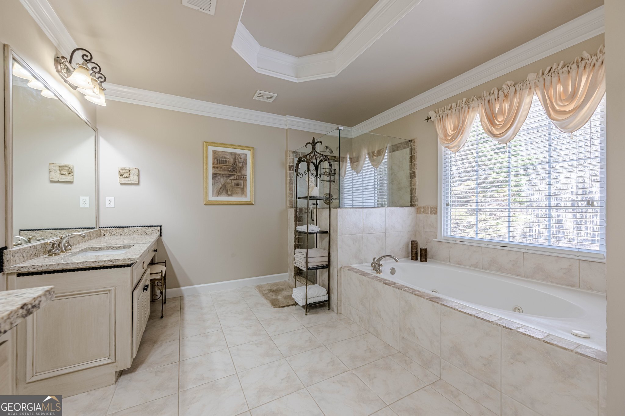 Cumming, Georgia 30028, United States, 5 Bedrooms Bedrooms, ,4 BathroomsBathrooms,Residential,Active,171059