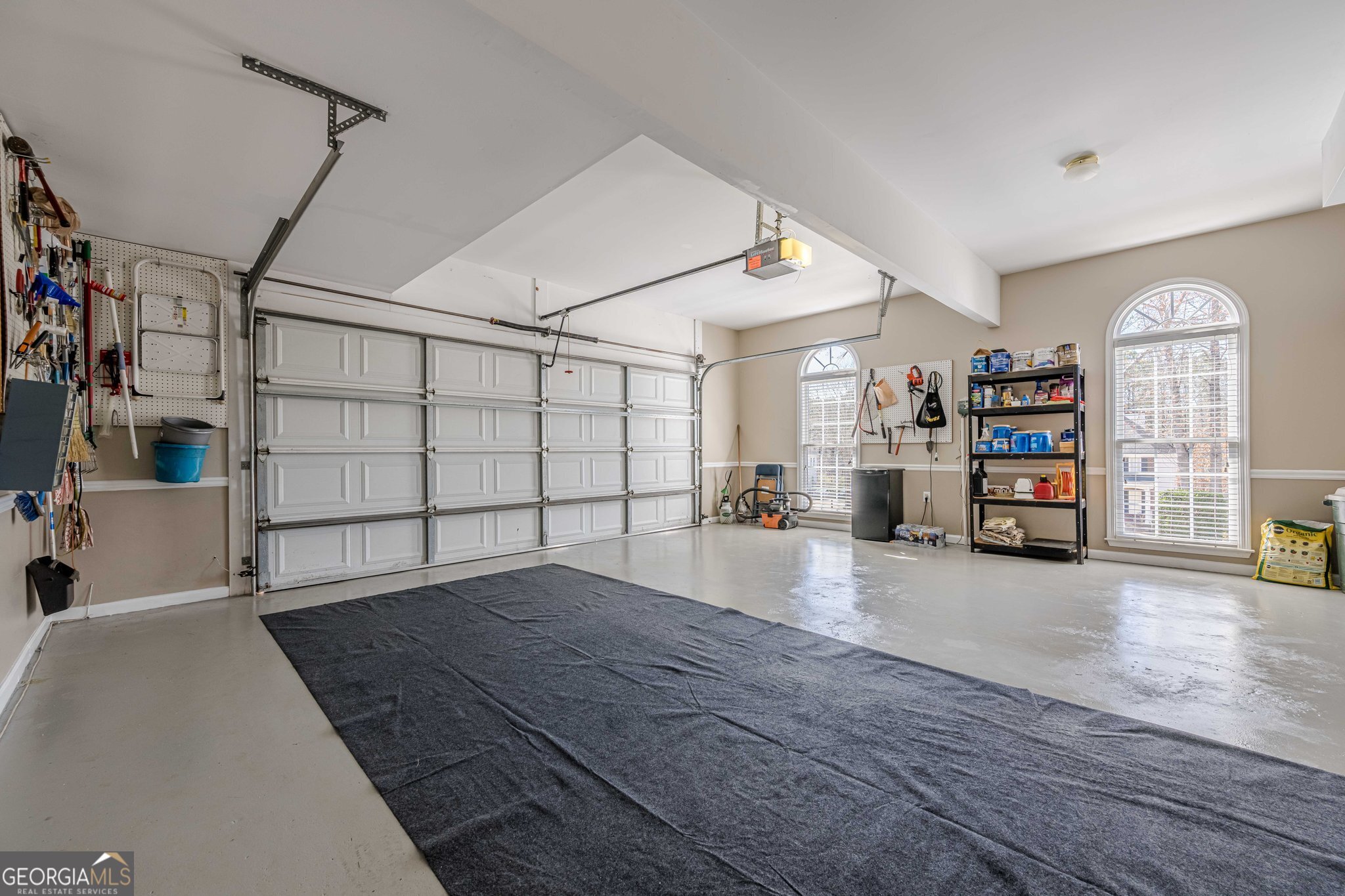 Cumming, Georgia 30028, United States, 5 Bedrooms Bedrooms, ,4 BathroomsBathrooms,Residential,Active,171059