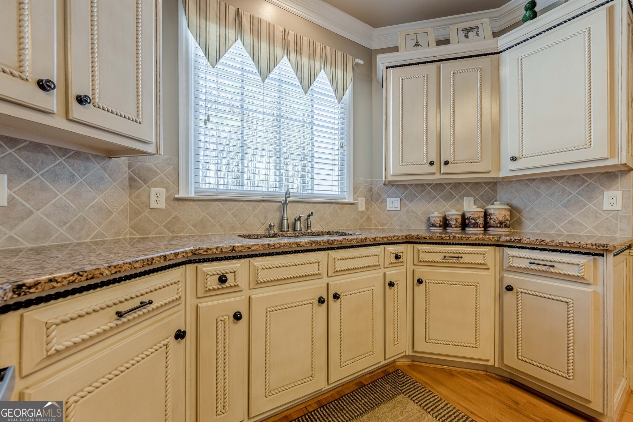 Cumming, Georgia 30028, United States, 5 Bedrooms Bedrooms, ,4 BathroomsBathrooms,Residential,Active,171059