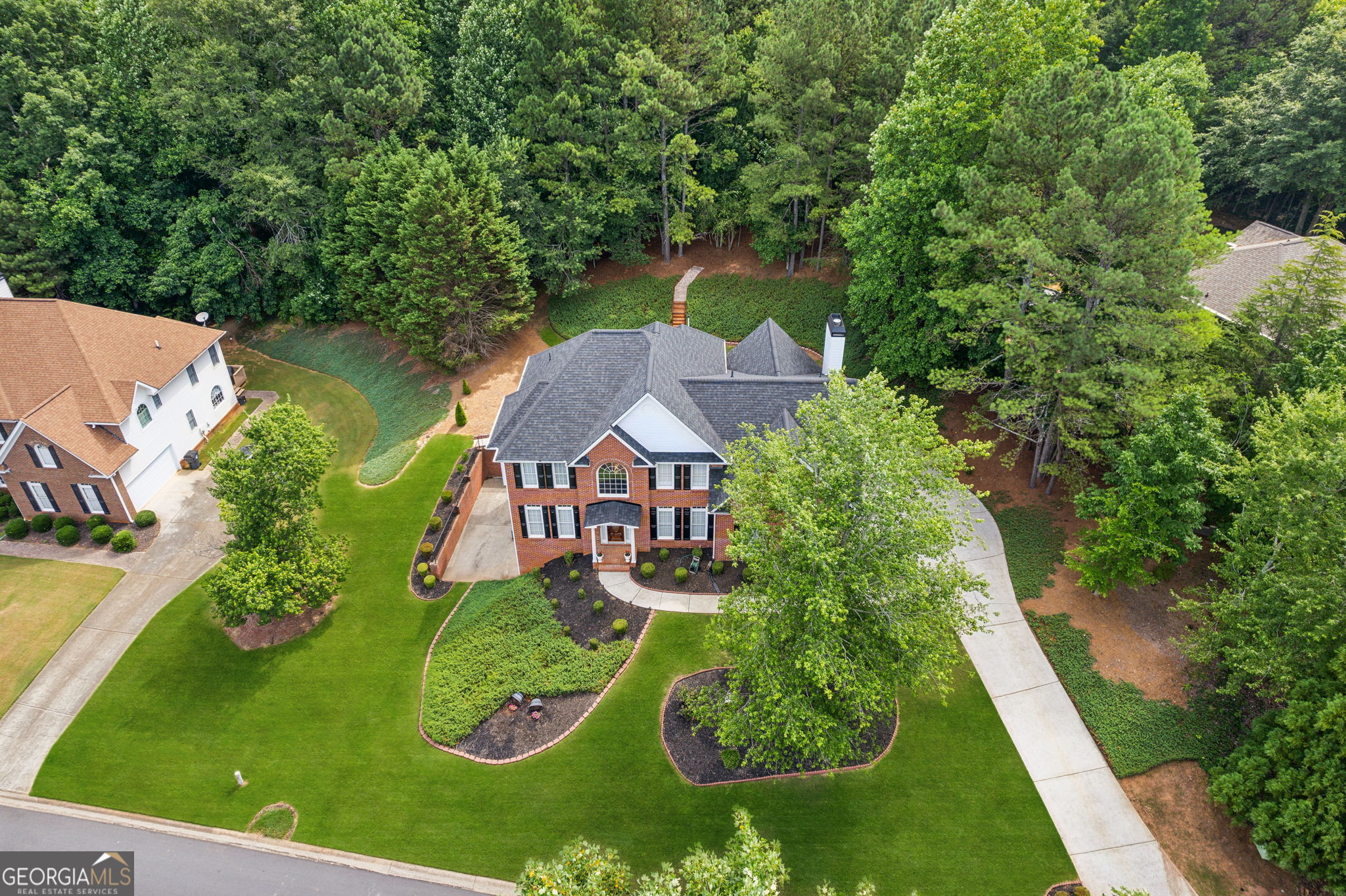 Cumming, Georgia 30028, United States, 5 Bedrooms Bedrooms, ,4 BathroomsBathrooms,Residential,Active,171059