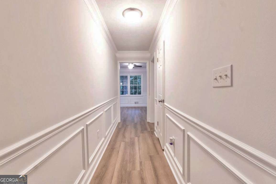 1328 White Oak ST SE