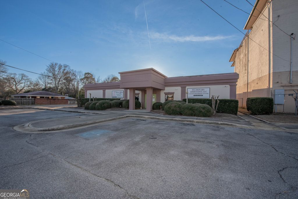 Photo of 105 Briarcliff Road, Warner Robins, GA 31088 (MLS # 10688231)