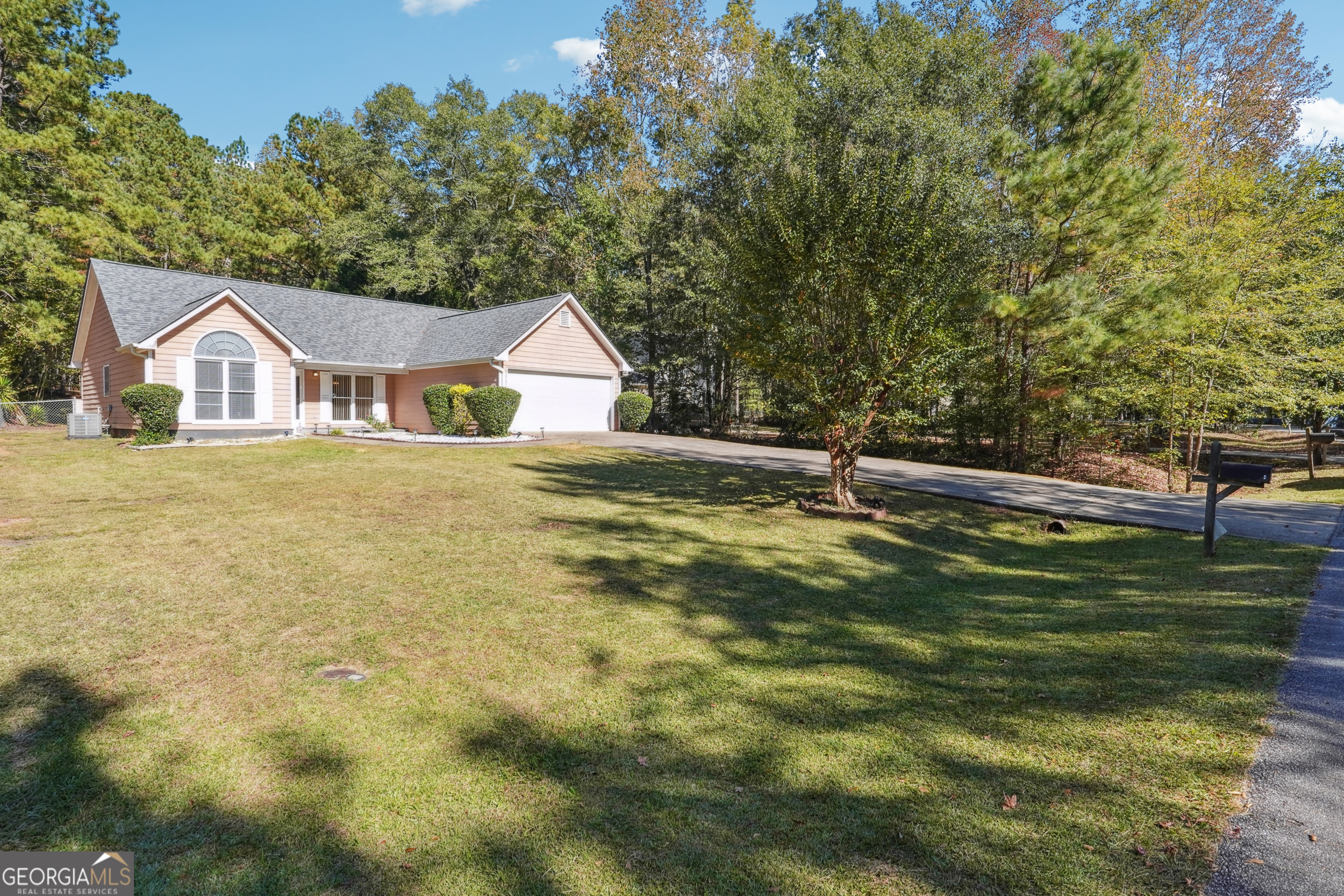 439 River Chase DR