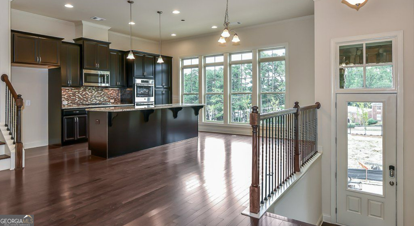 1306 Harris WAY
