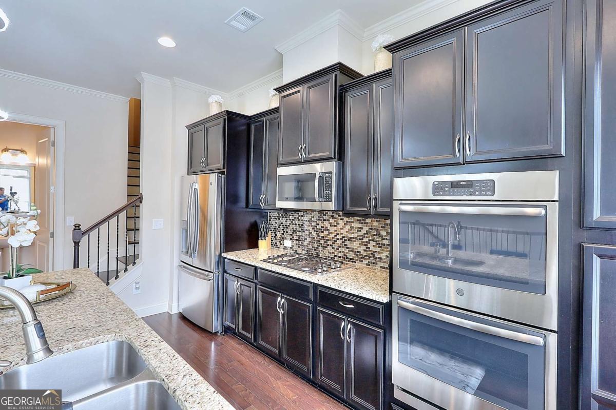 1306 Harris WAY