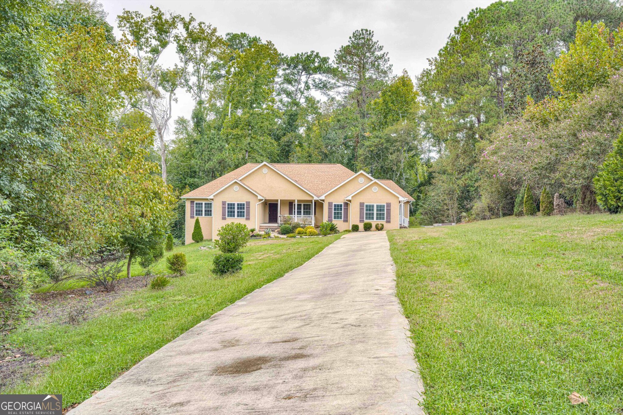 1390 Waterston DR