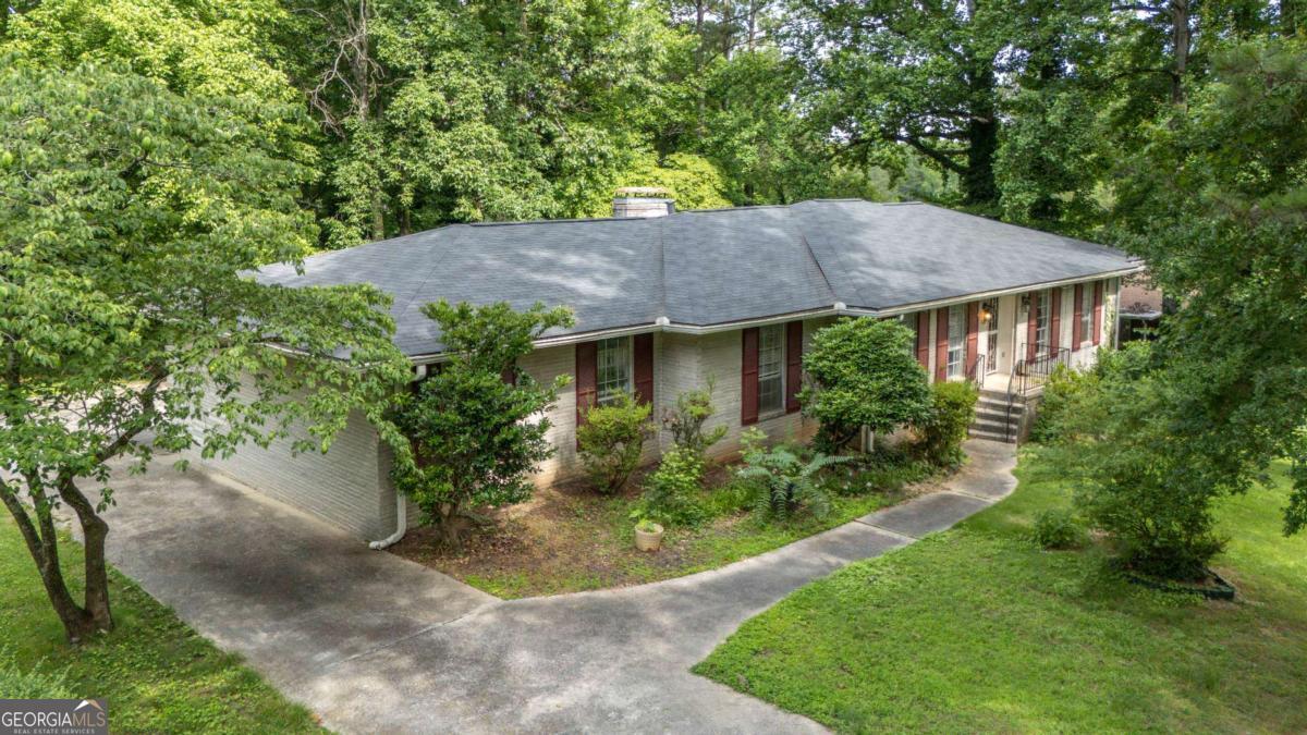 345 Fielding CT SW