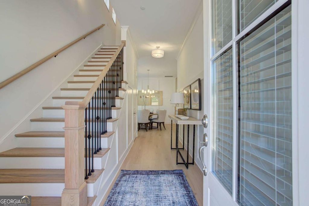 Photo of 229 Scottsdale Drive, Marietta, GA 30064 (MLS # 10695068)