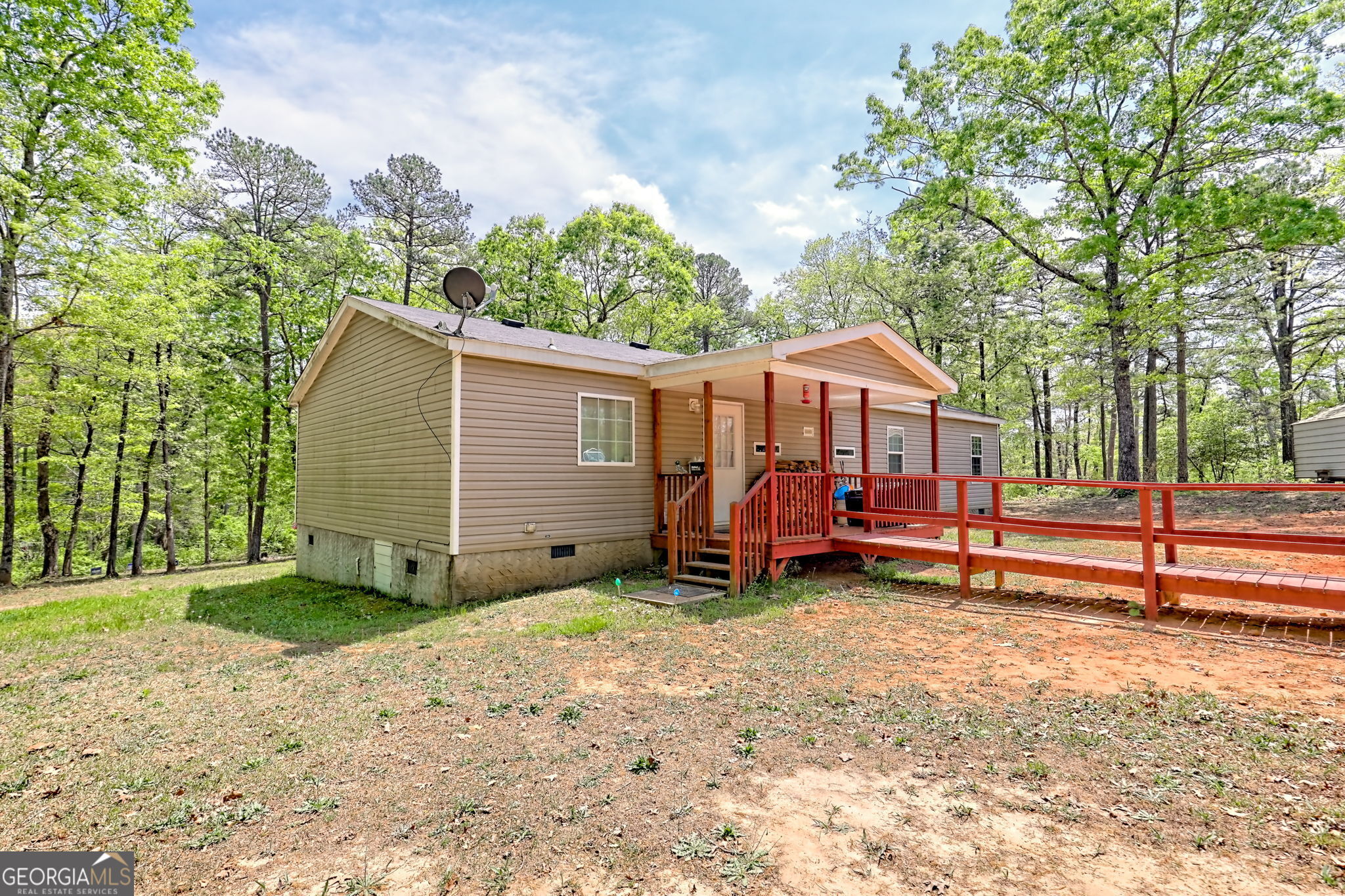 Tiger, Georgia 30576, United States, 4 Bedrooms Bedrooms, ,2 BathroomsBathrooms,Residential,Pending,113734