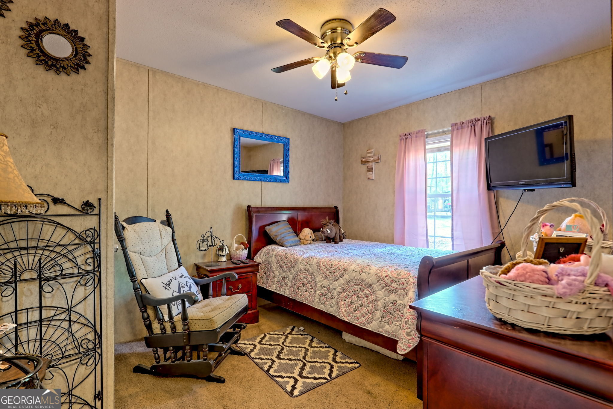 Tiger, Georgia 30576, United States, 4 Bedrooms Bedrooms, ,2 BathroomsBathrooms,Residential,Pending,113734