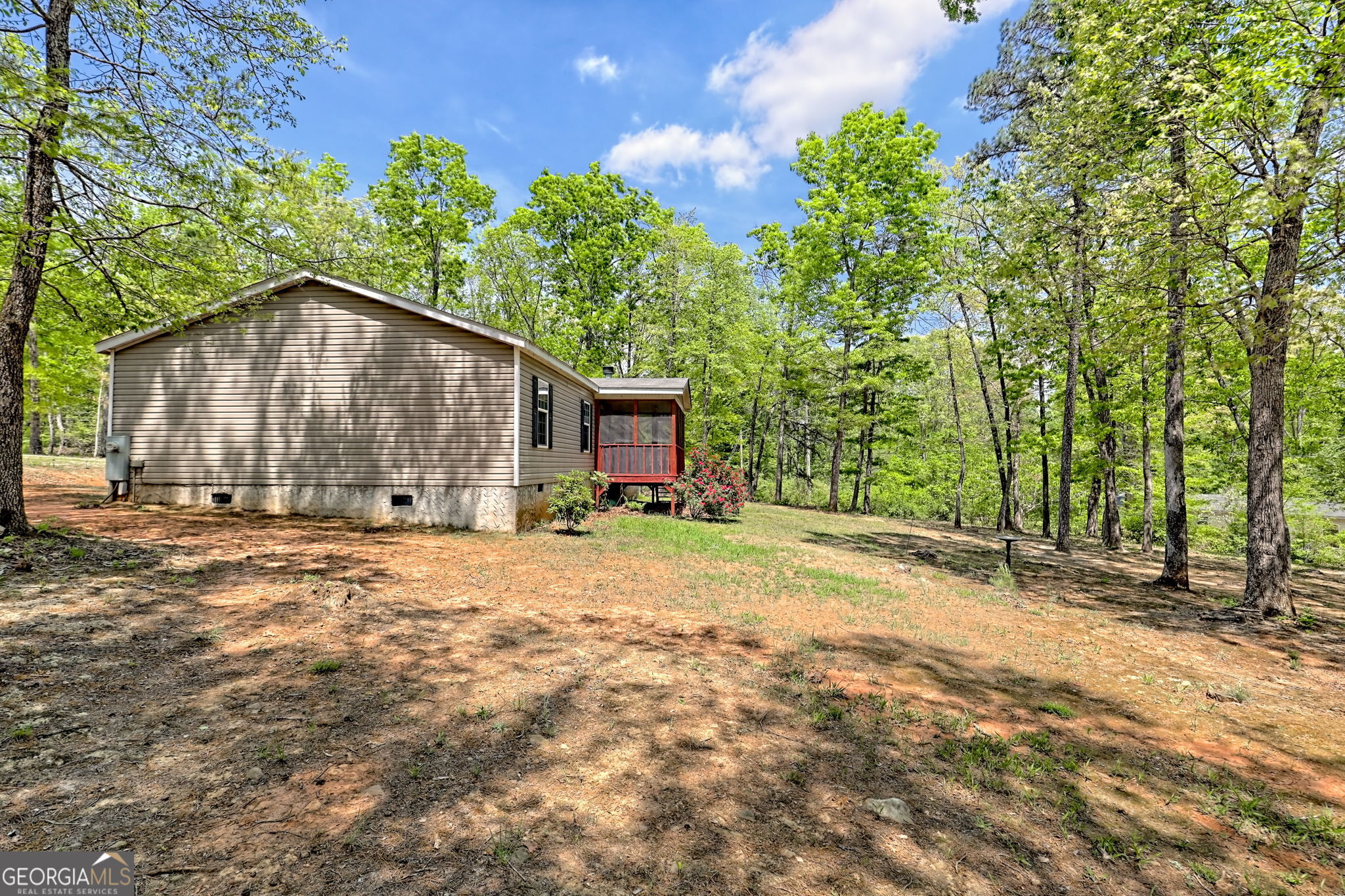 Tiger, Georgia 30576, United States, 4 Bedrooms Bedrooms, ,2 BathroomsBathrooms,Residential,Pending,113734