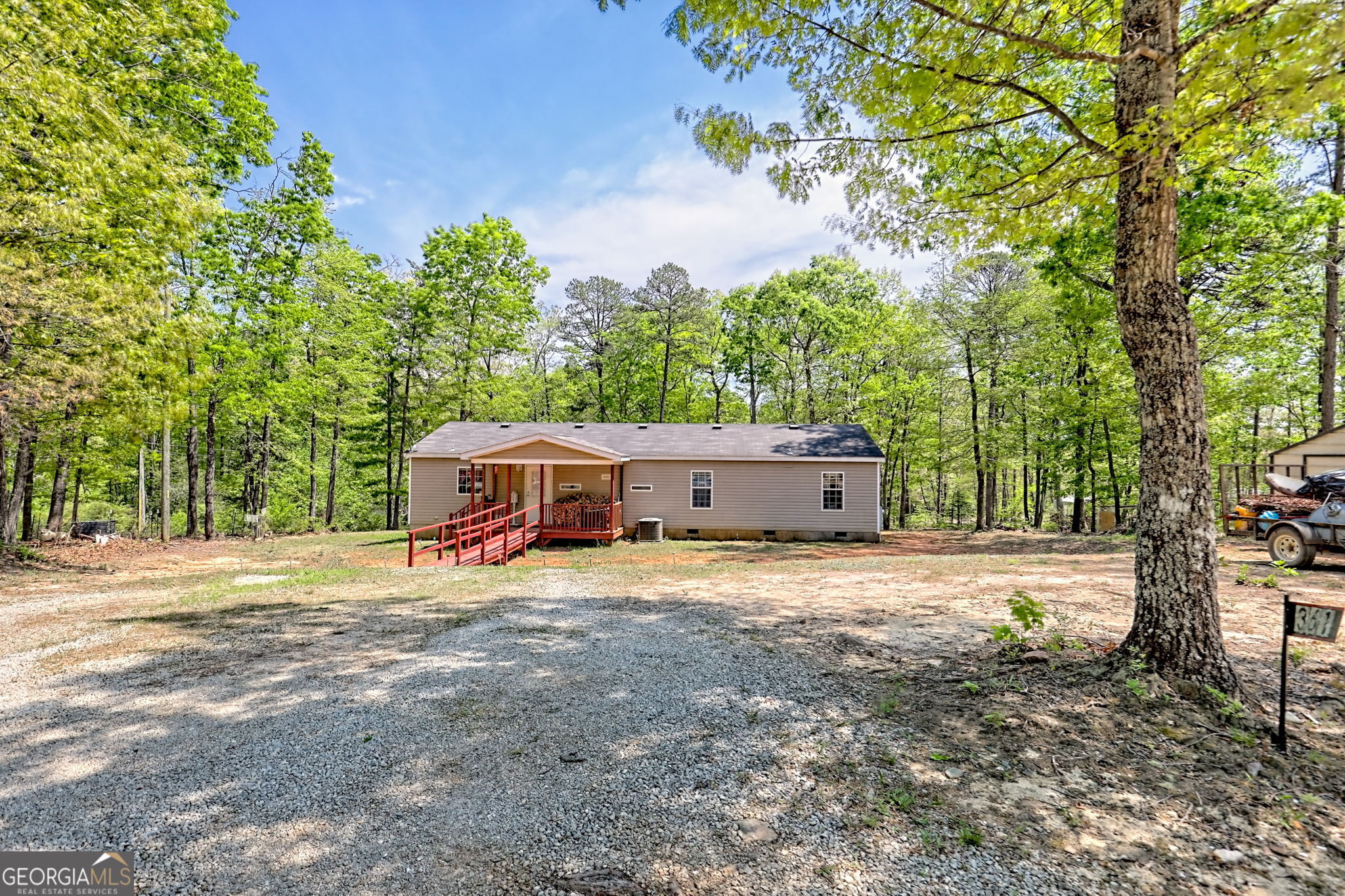 Tiger, Georgia 30576, United States, 4 Bedrooms Bedrooms, ,2 BathroomsBathrooms,Residential,Pending,113734