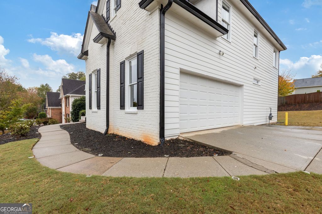 Photo of 4290 Canterbury Walk Drive, Duluth, GA 30097 (MLS # 10703175)