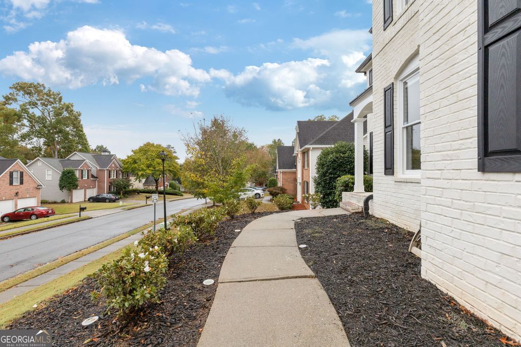 Photo of 4290 Canterbury Walk Drive, Duluth, GA 30097 (MLS # 10703175)