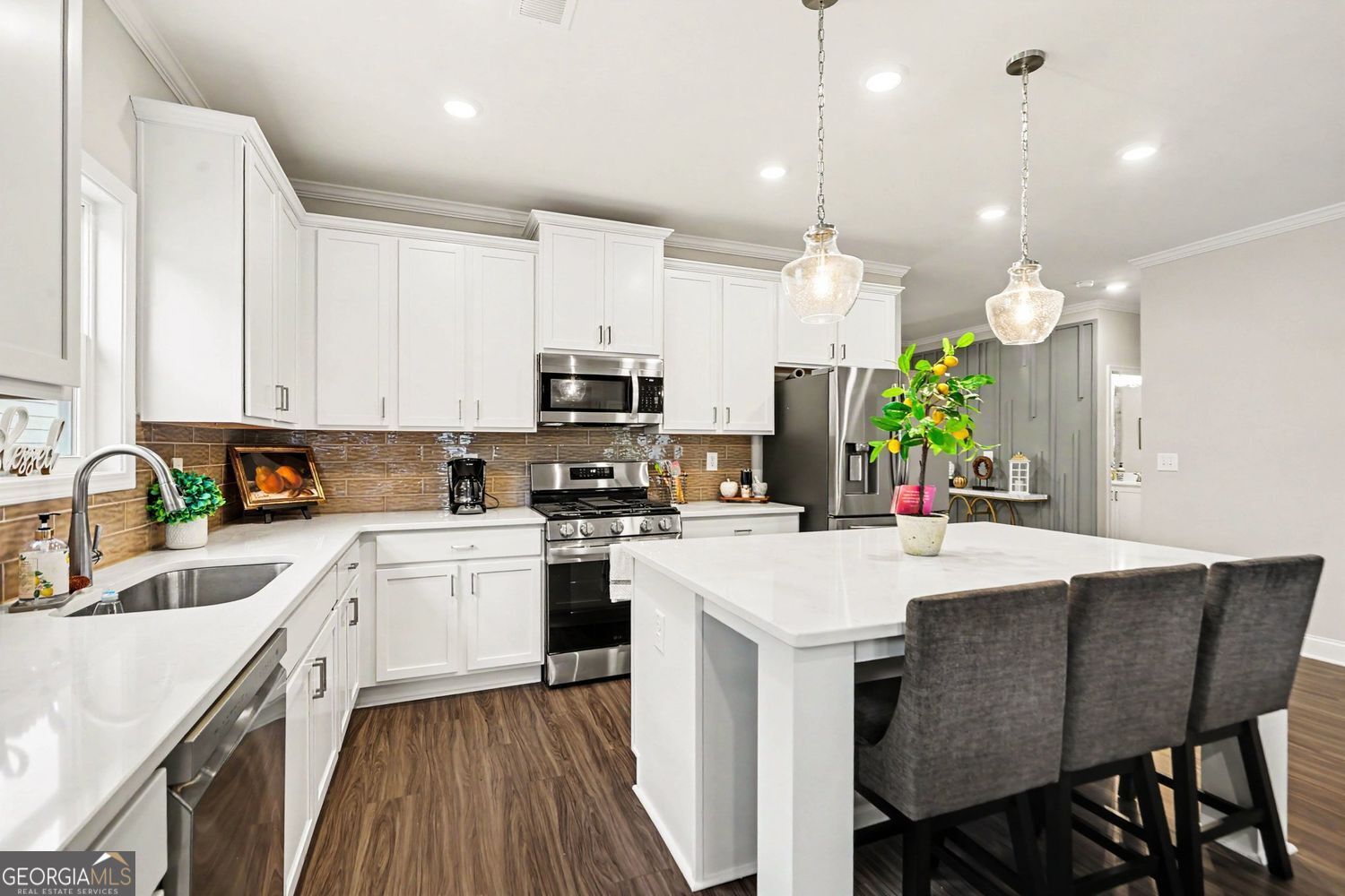 64 Colonial Terrace TER
