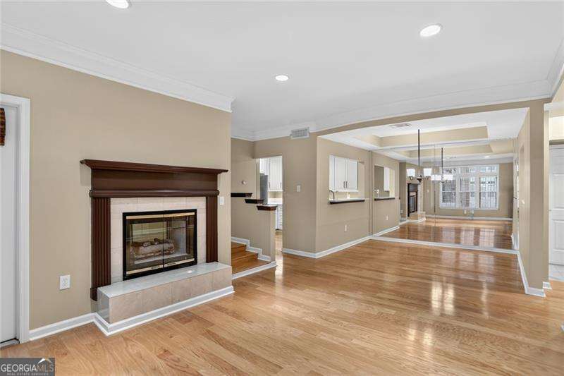 220 Renaissance PKWY NE 1201