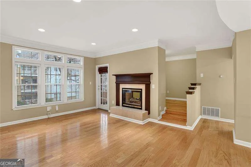 220 Renaissance Parkway NE Unit 1201