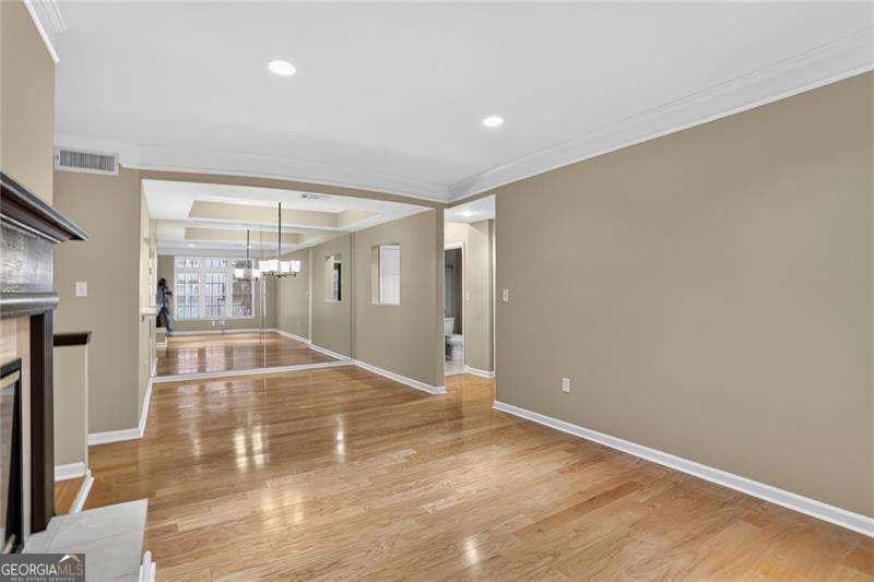 220 Renaissance PKWY NE 1201