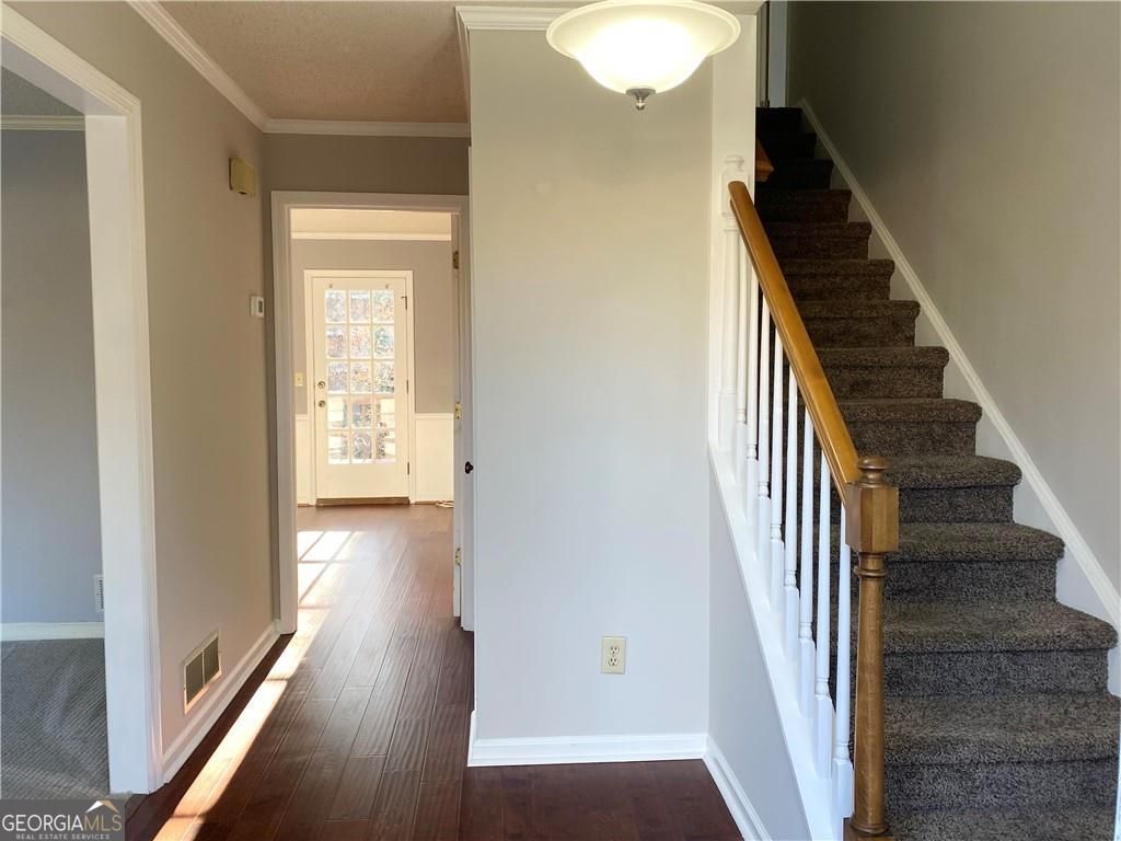 Photo of 105 Floss Flower Court, Roswell, GA 30076 (MLS # 10659656)