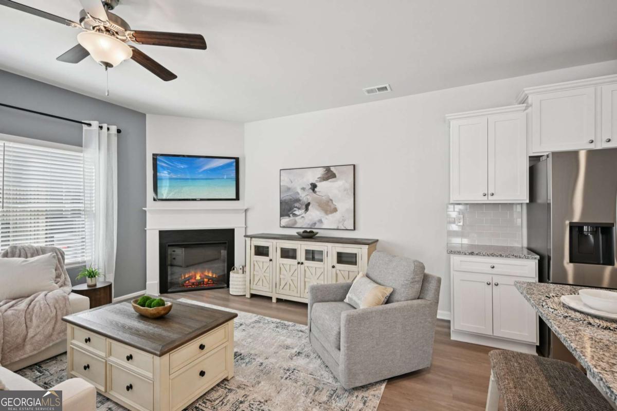 393 Lanier CIR