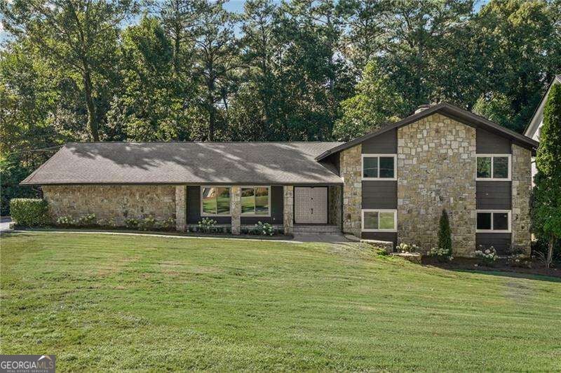 675 Weatherly LN