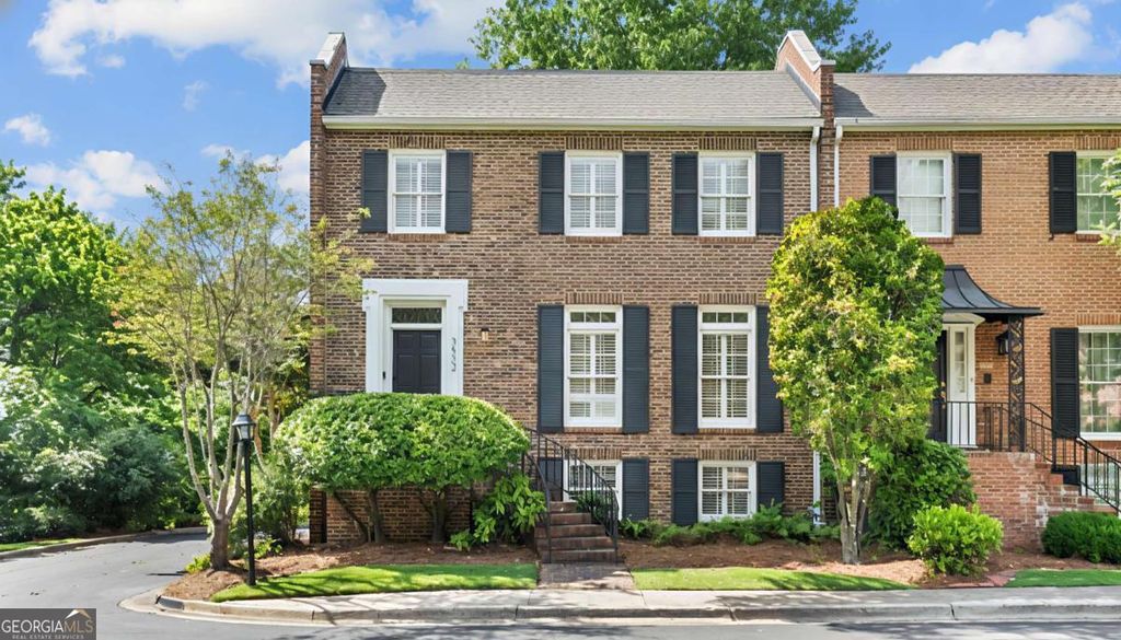 Photo of 3532 Paces Place NW, Atlanta, GA 30327 (MLS # 10699437)