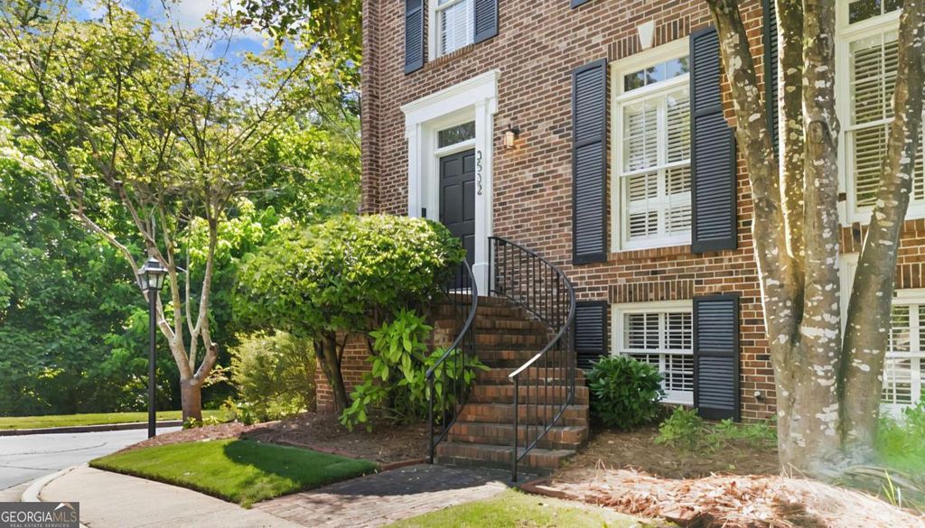 Photo of 3532 Paces Place NW, Atlanta, GA 30327 (MLS # 10699437)