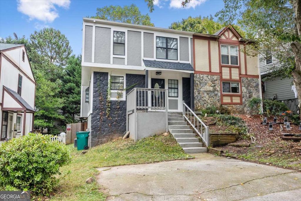 Photo of 1058 Falling Water Drive SE, Smyrna, GA 30080 (MLS # 10684496)