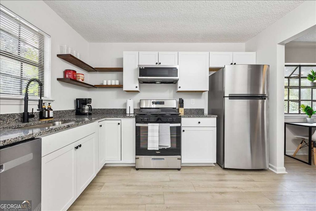 Photo of 1058 Falling Water Drive SE, Smyrna, GA 30080 (MLS # 10684496)