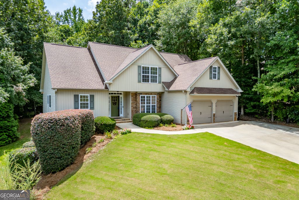 Photo of 646 Forest Pine Drive, Ball Ground, GA 30107 (MLS # 10810794)