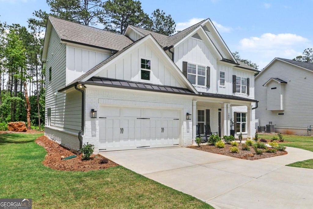 Photo of 1997 Shallowford Road, Marietta, GA 30066 (MLS # 10774837)