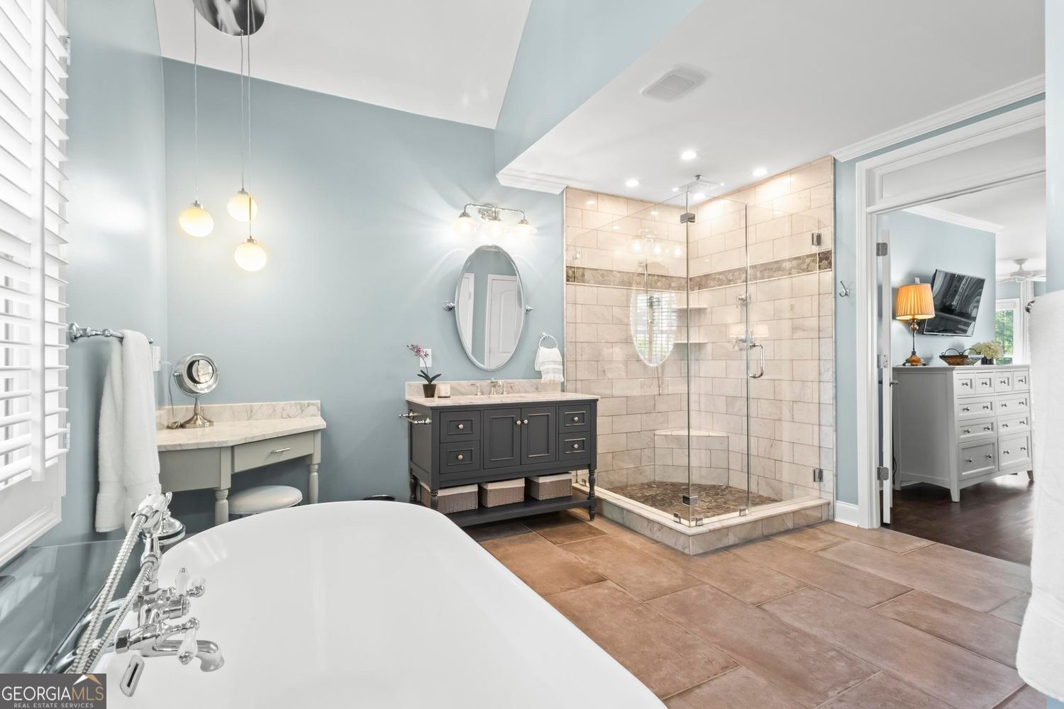 Alpharetta, Georgia 30005, United States, 4 Bedrooms Bedrooms, ,4 BathroomsBathrooms,Residential,Pending,107757