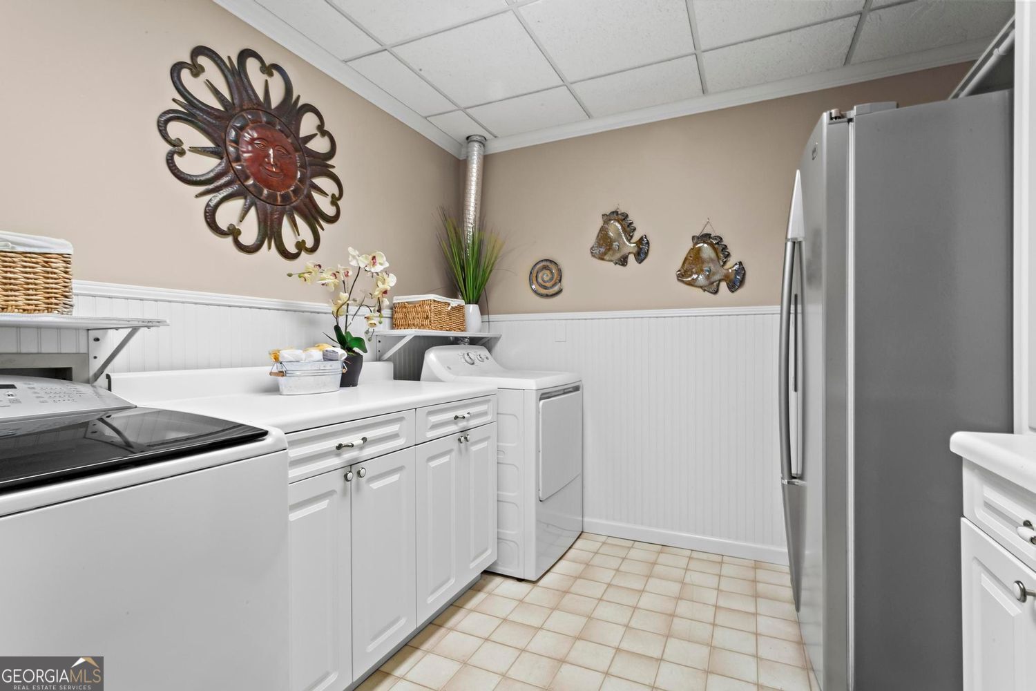 Alpharetta, Georgia 30005, United States, 4 Bedrooms Bedrooms, ,4 BathroomsBathrooms,Residential,Pending,107757