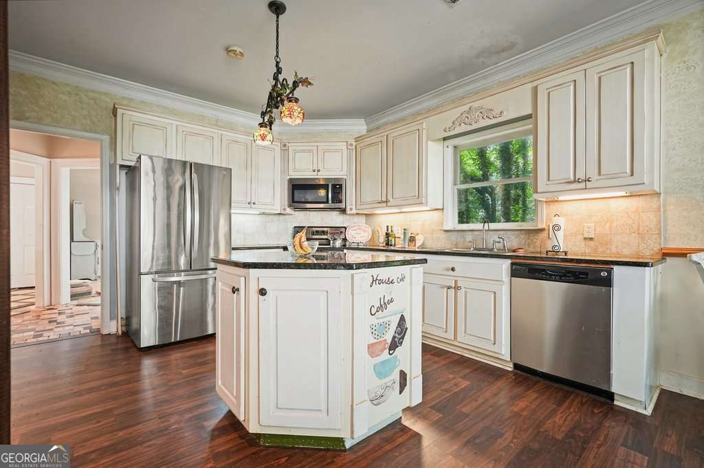 1513 Old Jones RD
