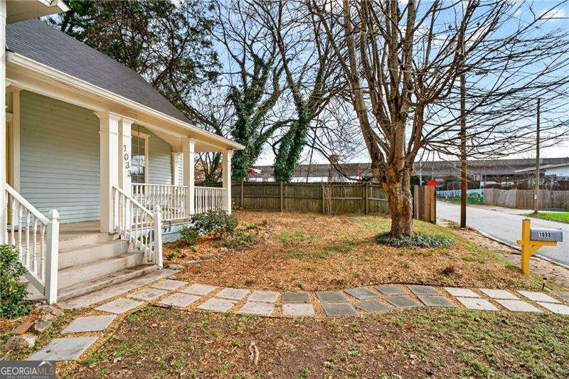 1033 White Oak AVE SW