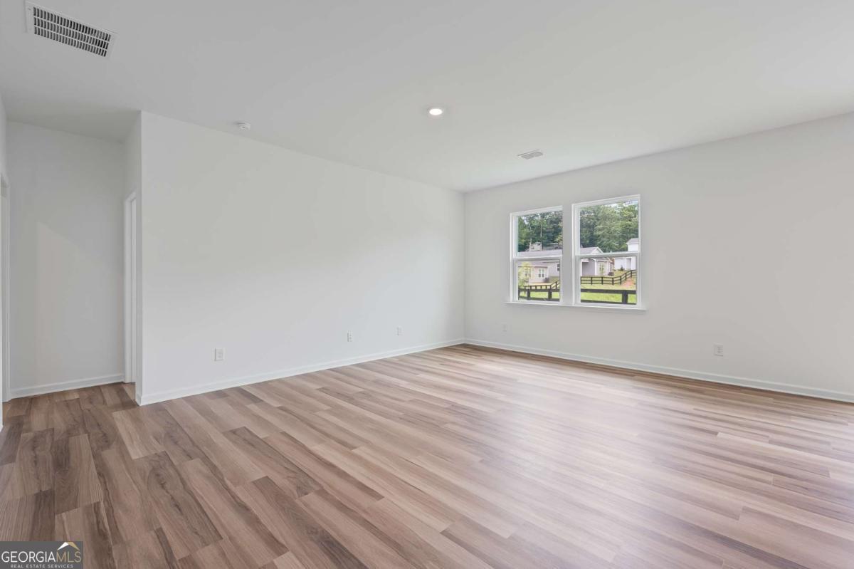 3111 Whitman WAY