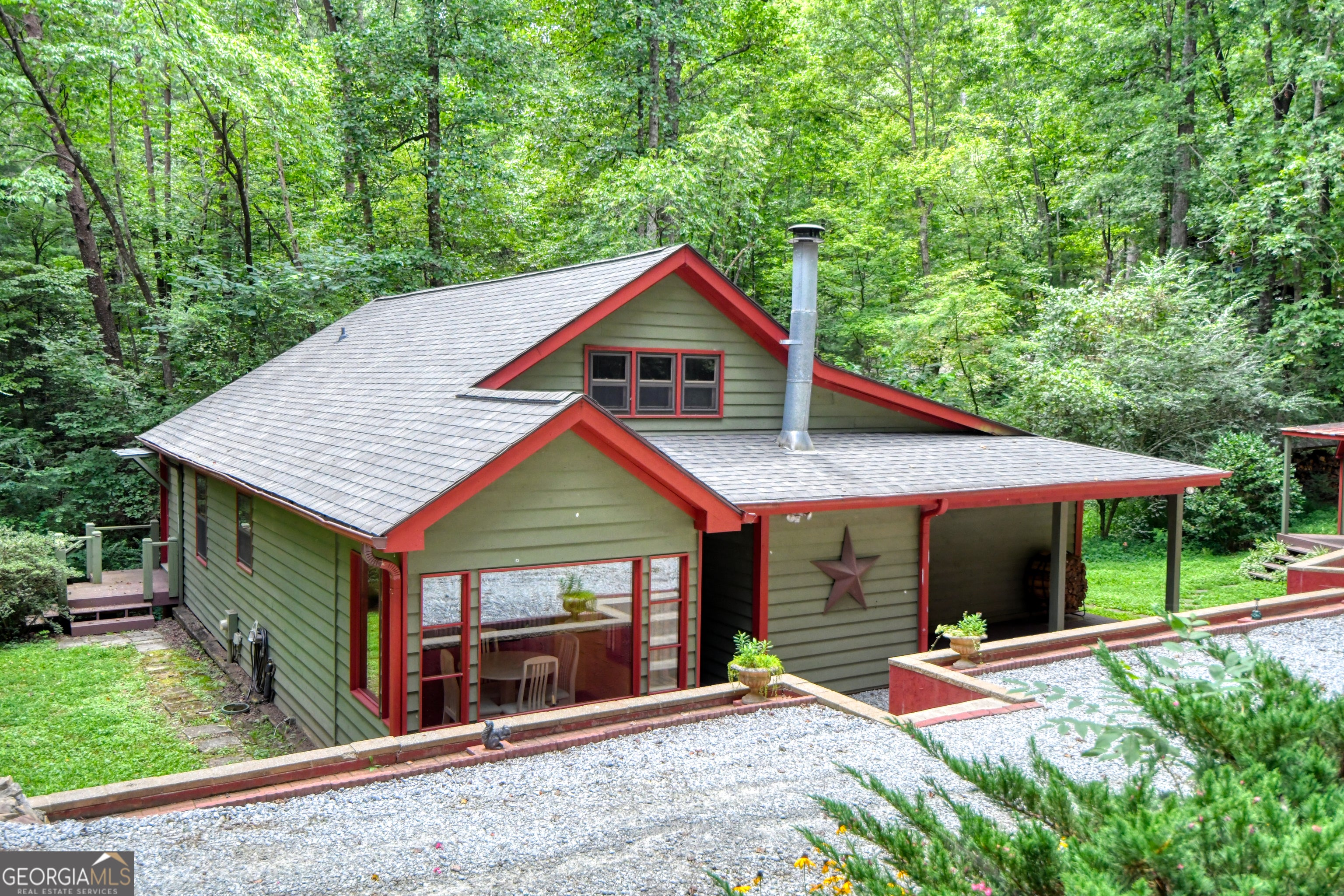 31 Creekside LN