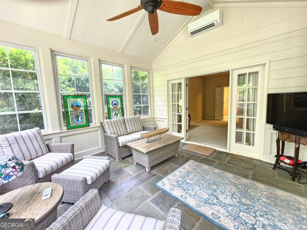 Photo of 1081 Lakefront Court, Greensboro, GA 30642 (MLS # 10754334)
