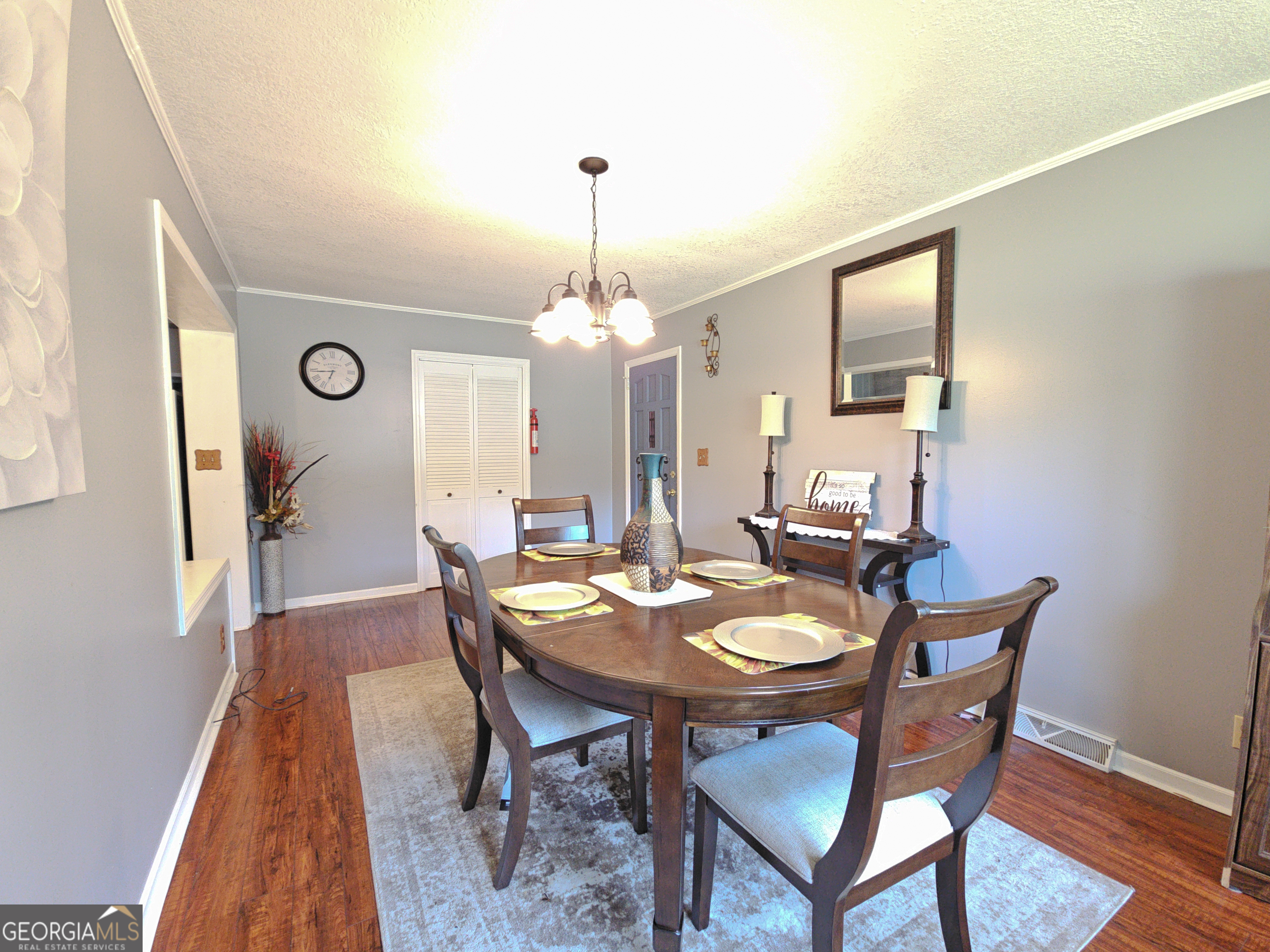 62 Opal ST